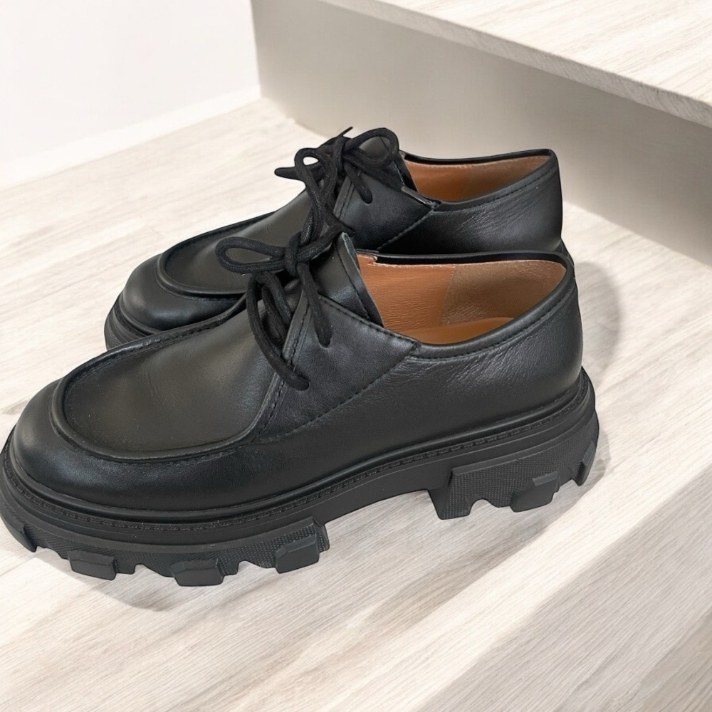 Women’s Black Platform Lug Sole Lace-Up Shoes